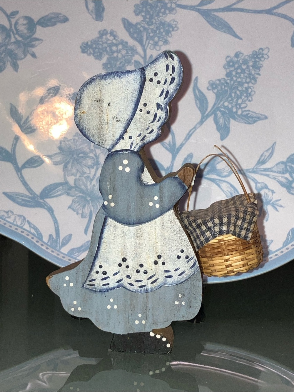 Country-Style Blue Sunbonnet Girl Wooden Figurine with Woven Basket